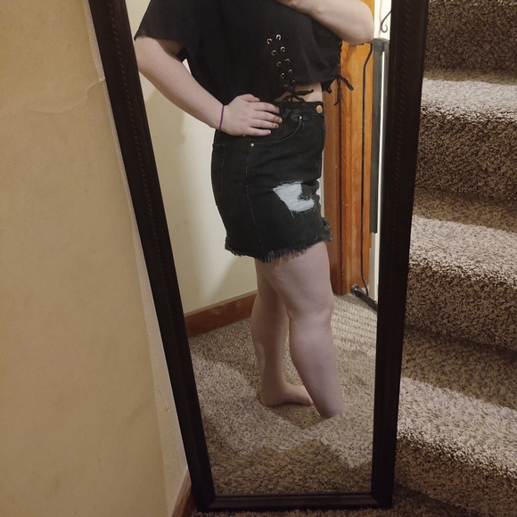 Refuge Black Distressed Jean Skirt - Picture 5 of 5